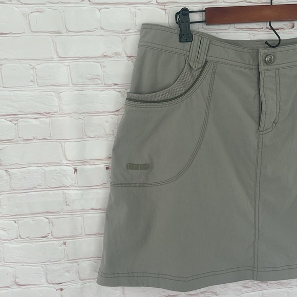Athleta  green mini pencil stretchy skirt size 12 - Picture 6 of 7